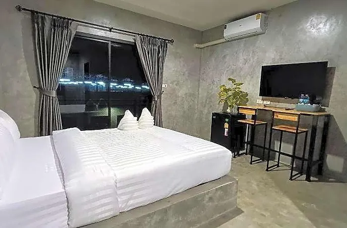 Отель The Loftel Бангкок