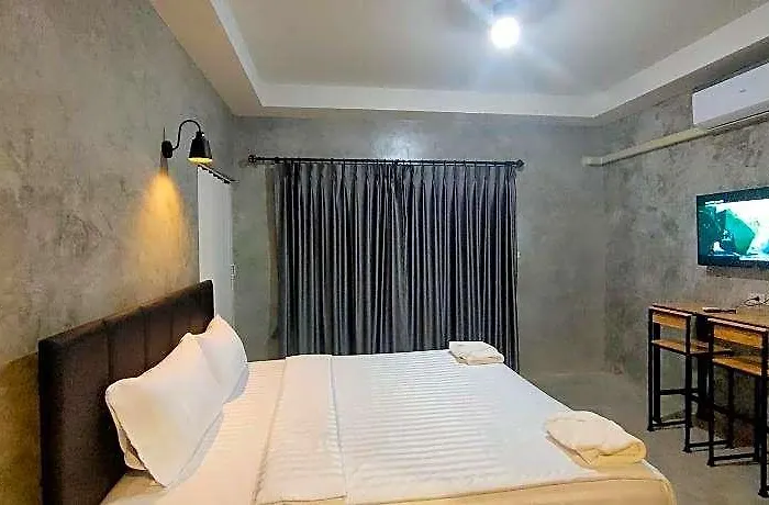 Отель The Loftel Бангкок